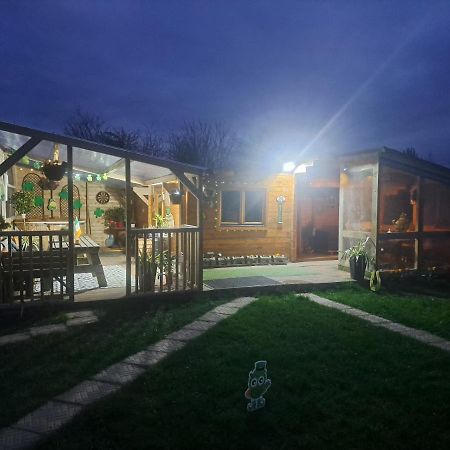 The Ranch Cabin Rathdowney Exterior foto